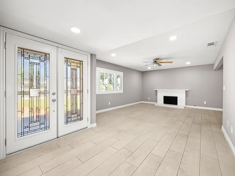 1641 Maywood Ave — Photo 6