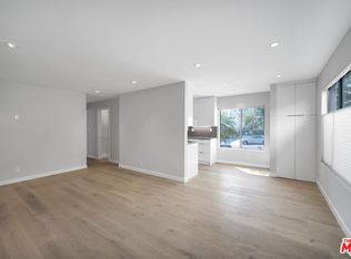 1112 N Olive Dr APT 1, West Hollywood, CA 90069