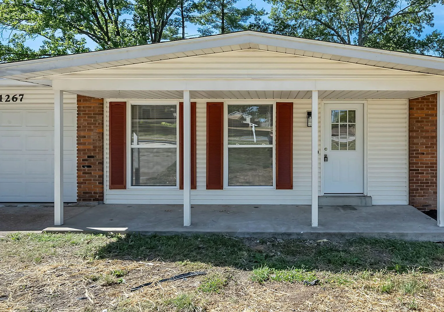 Three Bed Three Bath Fully Refurbished Home in Parkway North School District — Photo 3