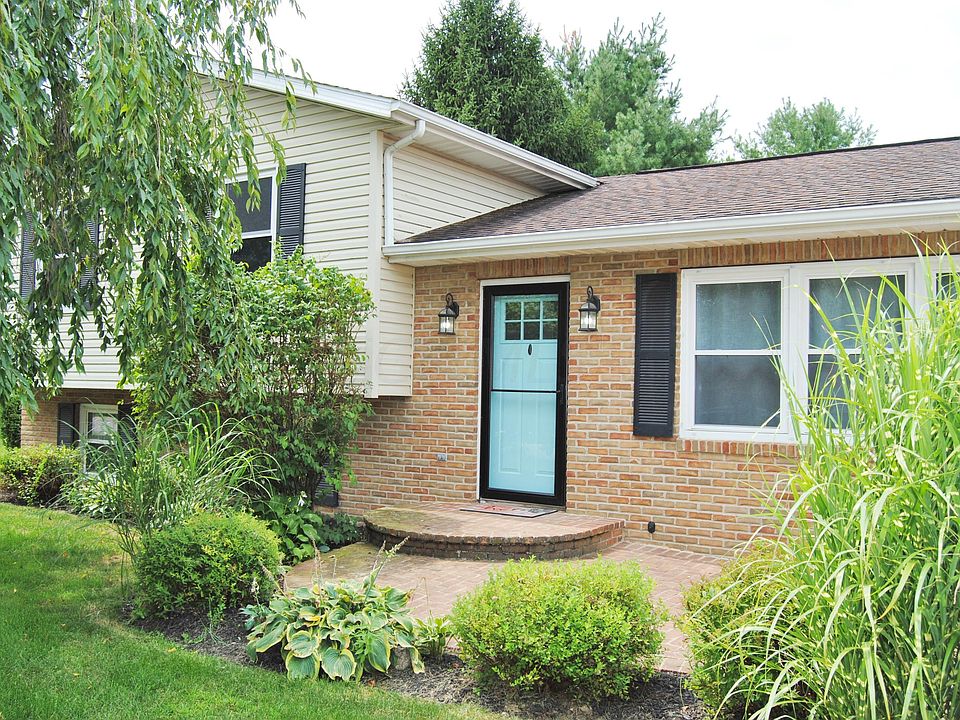 1st image of 283 Cottontail Dr