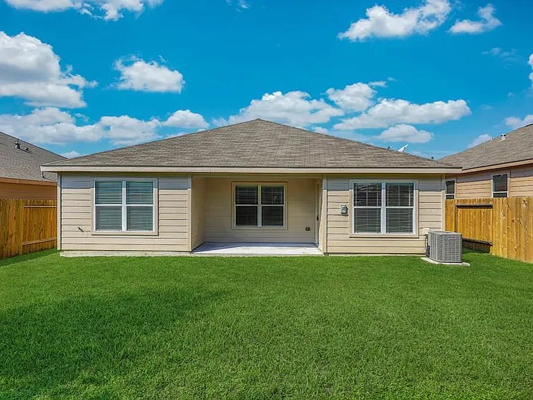 315 Pine Mist Ln — Photo 25