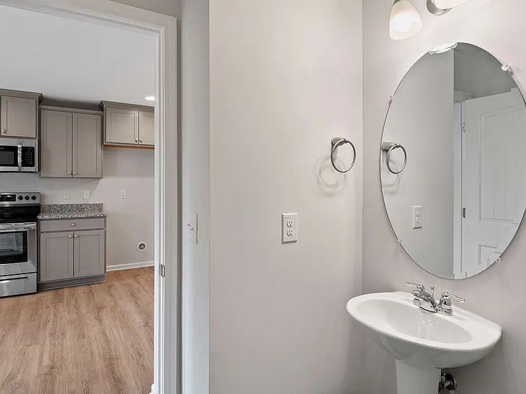 309 Switch St — Photo 4
