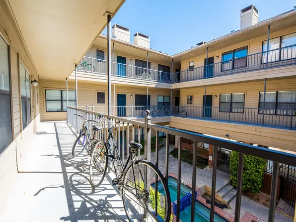 106 E 30th St APT 303, Austin, TX 78705