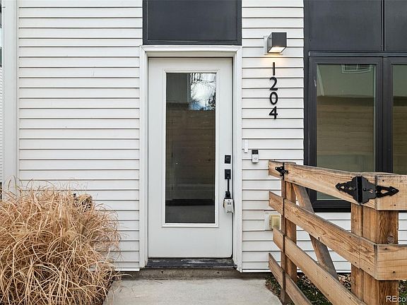 2nd image of 1204 S Reed Way