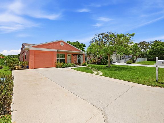 3rd image of 8131 Countrypark Drive
