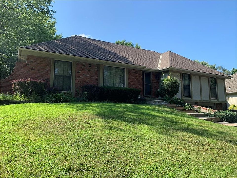 1st image of 8136 NW Beaman Dr