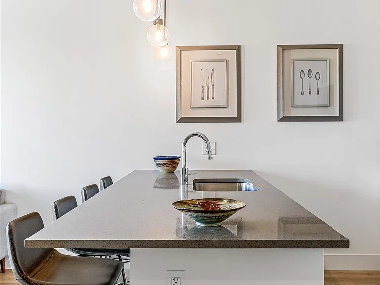 68 Craven St #208 — Photo 10