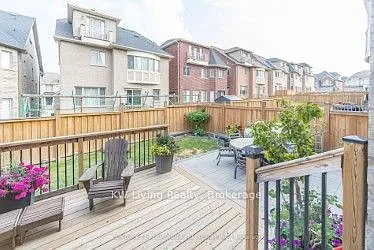 92 Giardina Cres — Photo 45