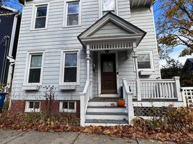 73 Lawrence St, New Haven, CT