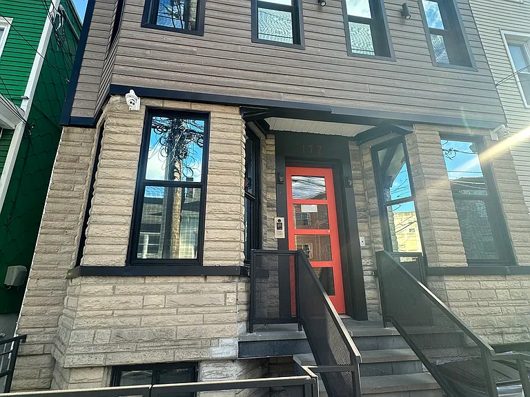 172 New York Ave #1RR — Photo 13
