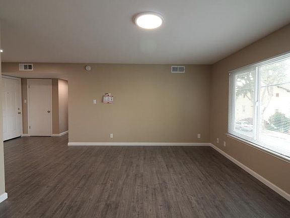 2nd image of 77 N Ellsworth Ave #5