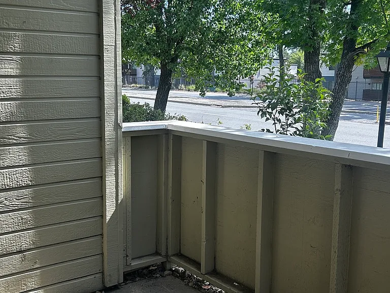 Summer Place Apartments — Photo 40