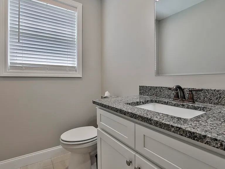 7 Horizon Dr #B — Photo 10
