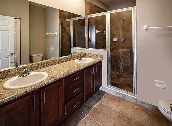 3rd image of 5912 Woodlands Blvd #22