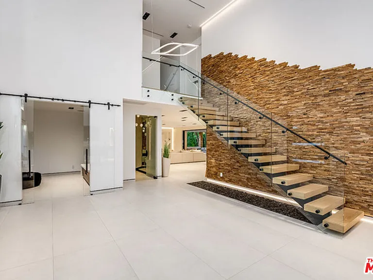 25879 Chalmers Pl — Photo 9