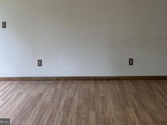 4th image of 77 Ferrous Ln