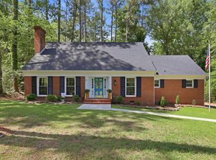 612 W Chisholm St, Sanford, NC 27330