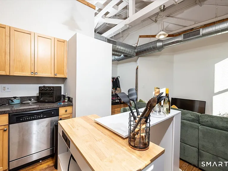 325 Lafayette St #1302 — Photo 7
