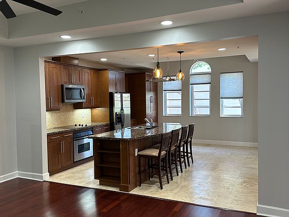 3rd image of 3901 Coral Heights Way