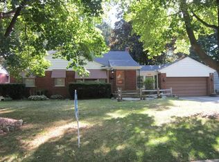 22466 Maple Ave, Farmington, MI 48336