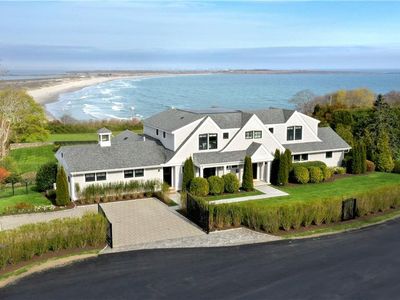 444 Purgatory Ln, Middletown, RI, 02842