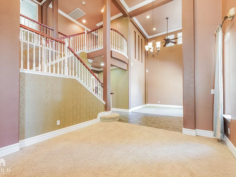 9351 Palmerson Dr — Photo 11