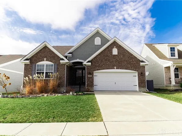 8127 Cherry Birch Dr, Tipp City, OH 45371