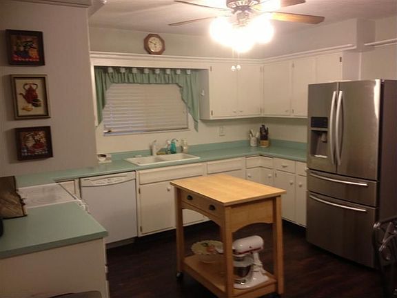 5th image of 2350 Banyon Dr