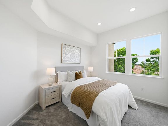 3rd image of 1883 Agnew Rd Unit 420