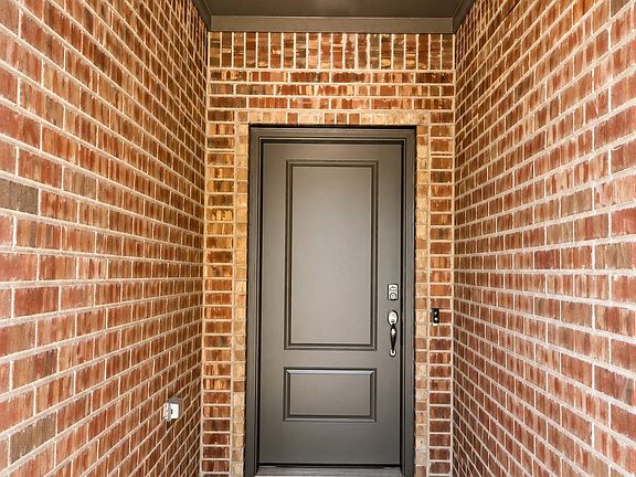 2nd image of 8381 Rockhopper Ln