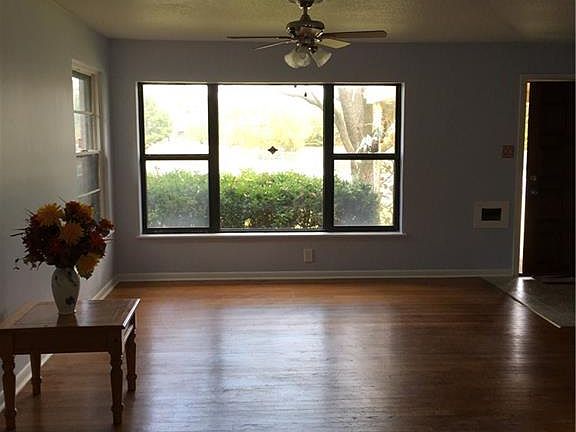 4th image of 8942 Cherrybrook Dr