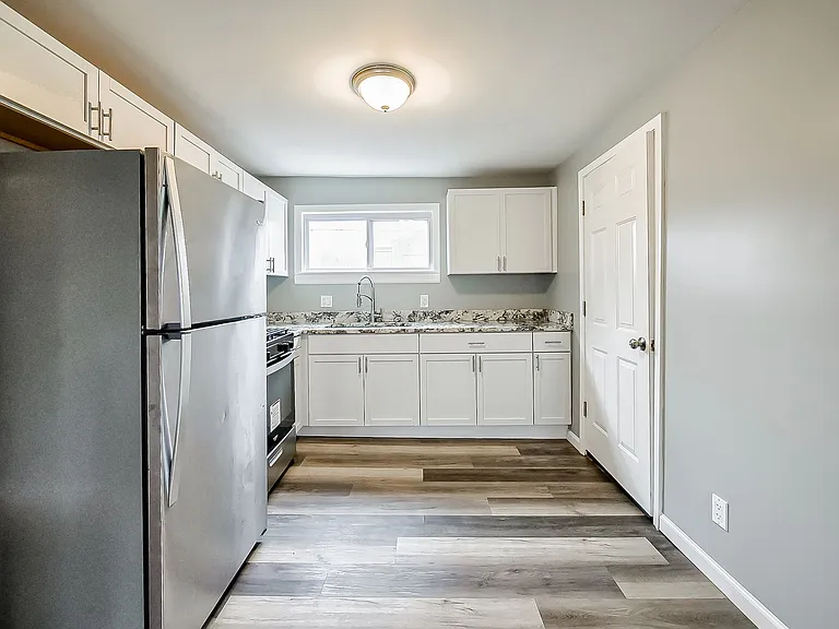 750 Scottwood St — Photo 6