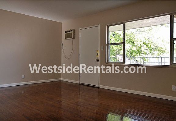 2nd image of 6060 La Prada St APT 5