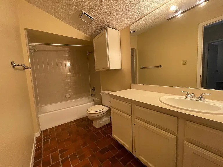 2110 Rio Grande St #308 — Photo 13