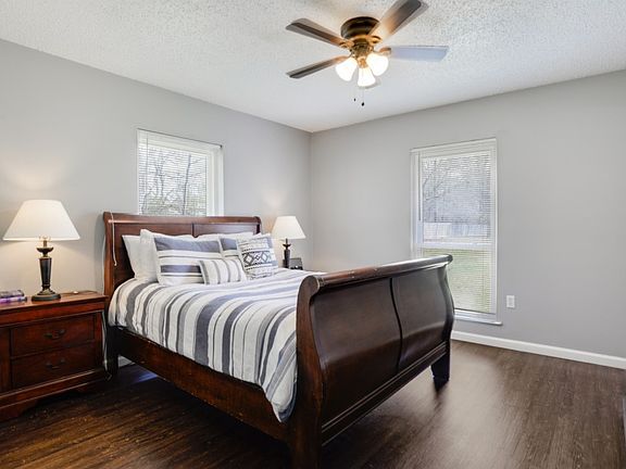 5th image of 32448 Oakenwood St