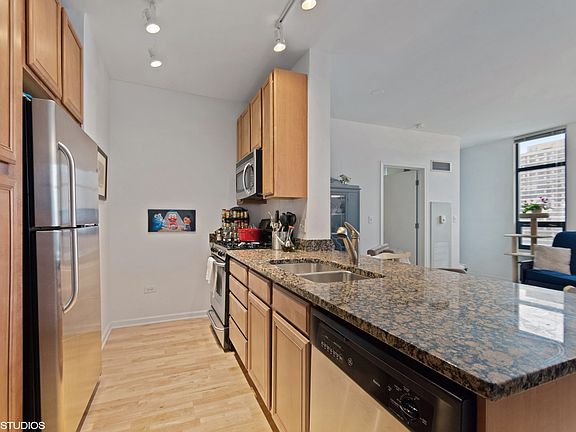 5th image of 1255 S State St Unit 1611