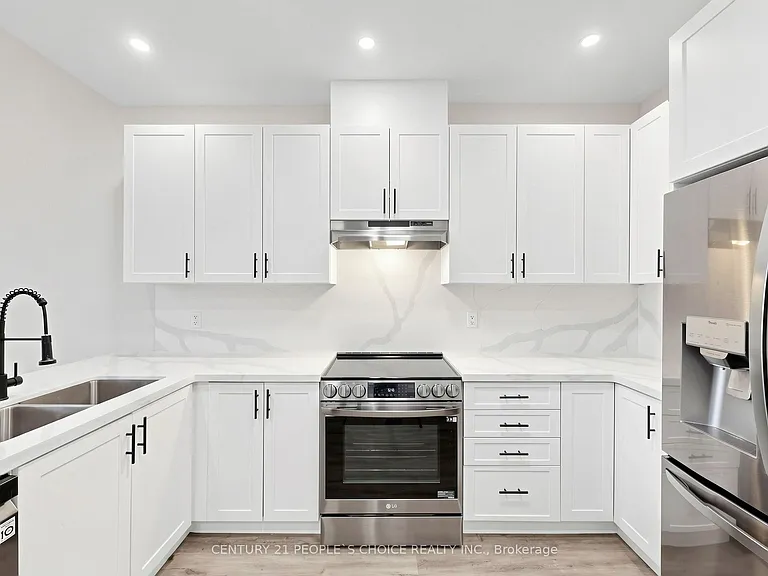 8 Durham Rd — Photo 14