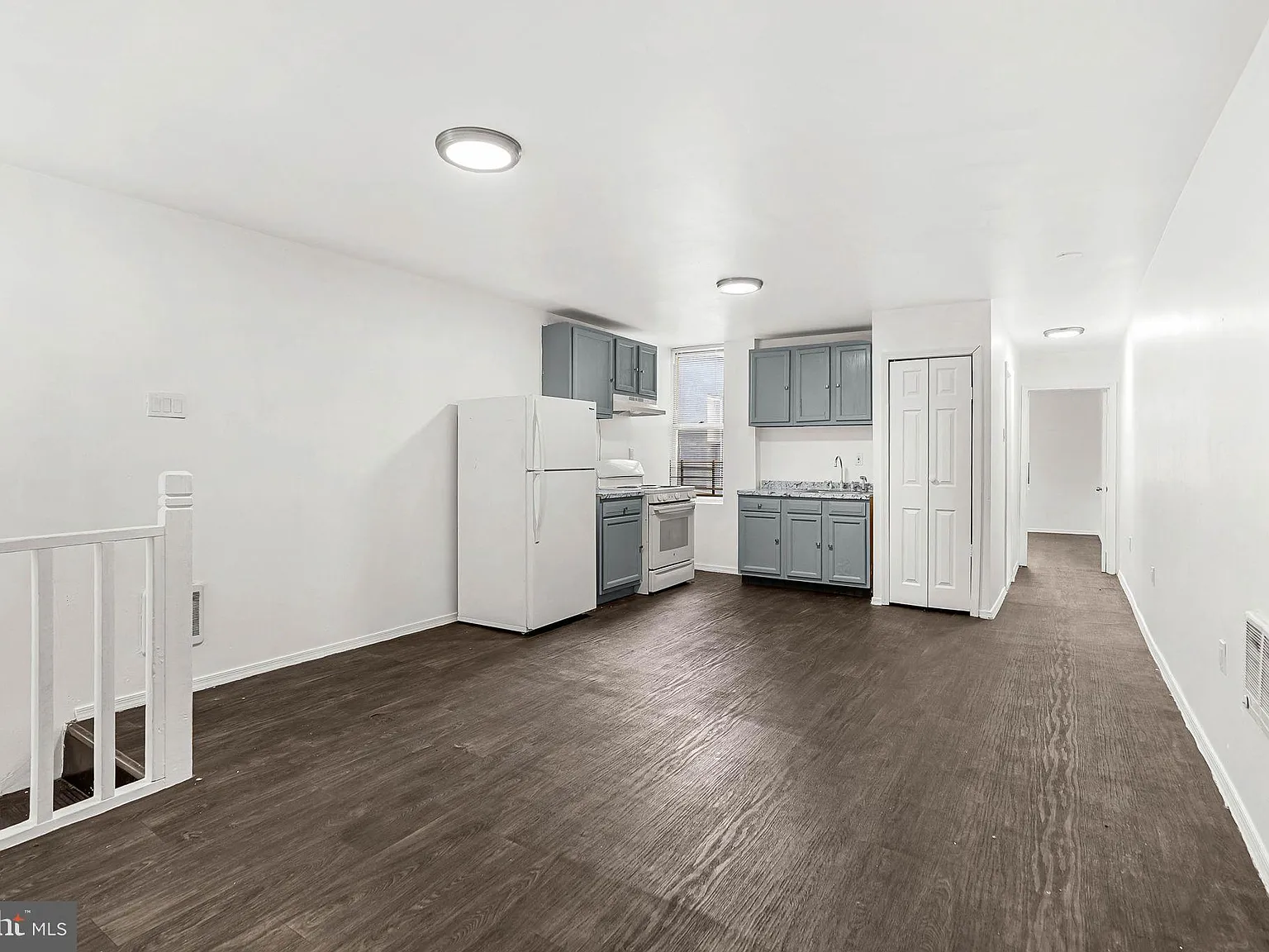 2 bed, $1,000 — Photo 2