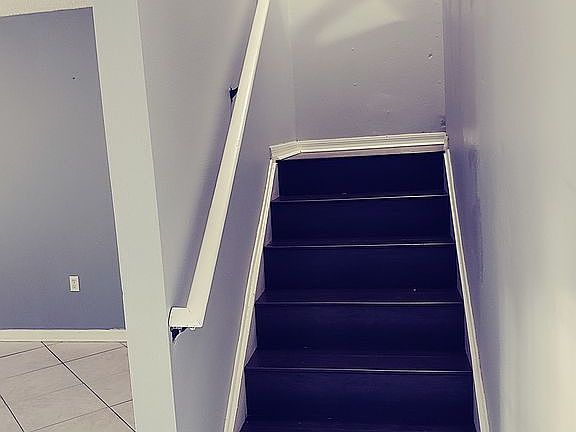 3rd image of 9 Fanbury Ln