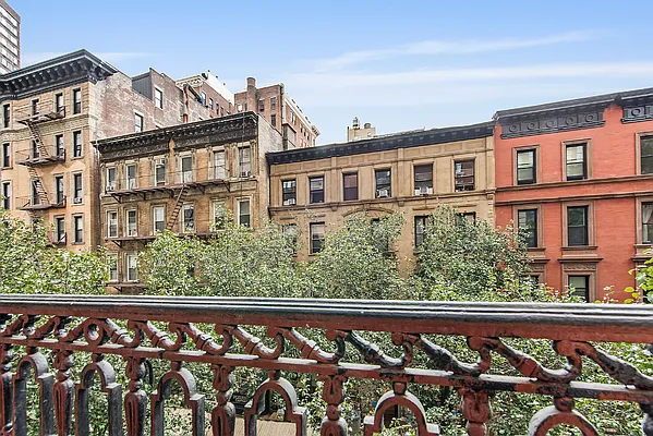 Sold by Corcoran | media 3