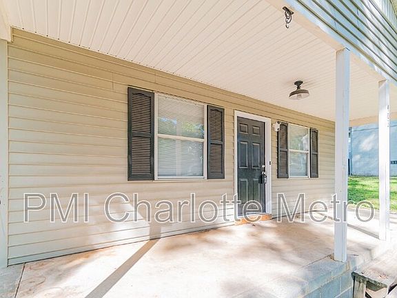 2nd image of 403 E Lee Ave