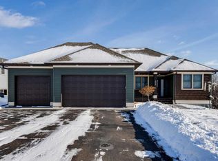 31415 Marvin Ave, Lindstrom, MN 55045