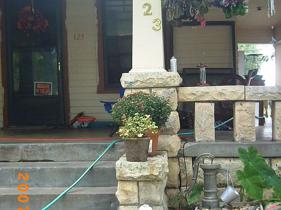 2nd image of 123 E 12th St