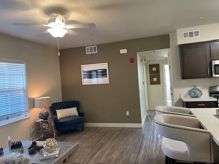 Luxe Ripon Apartments — Photo 14