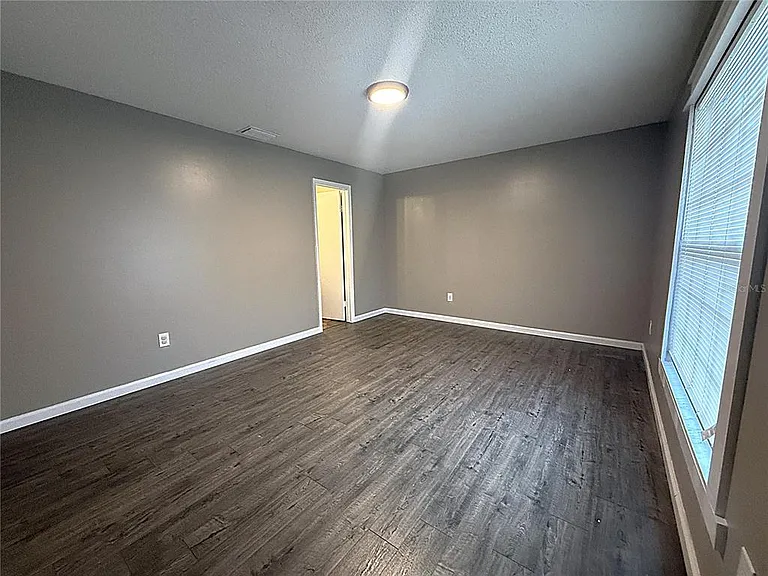 2042 Shadow Pine Dr — Photo 17
