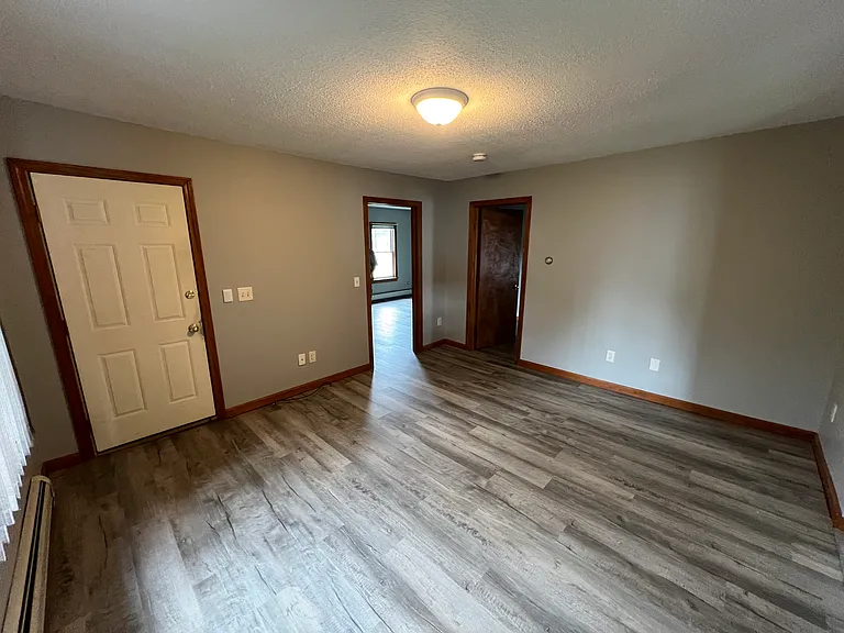 13 Liberty St #11 — Photo 3