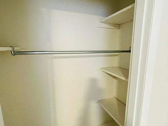 5th image of 860 Monroe Dr NE #5