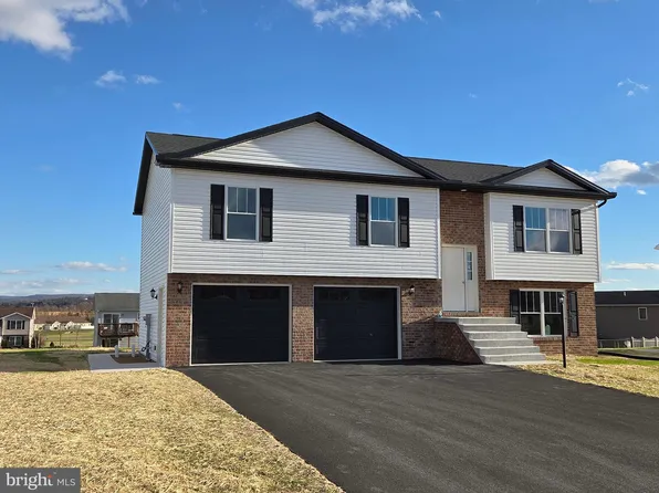 255 Grove Dr, Shippensburg, PA 17257