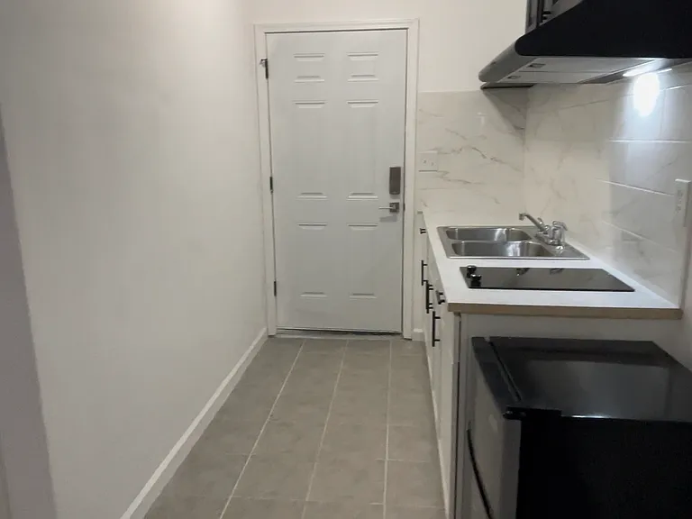 W Cedarwood Cir — Photo 3