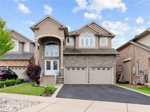 52 Arrowhead Dr, Hamilton, ON L8W 3X2
